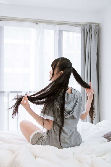 美丽的小蜜逃